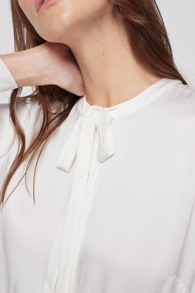 Silk Shirt with Neck Tie - Abbie JamesXSBlouseGradual CollectionShirt