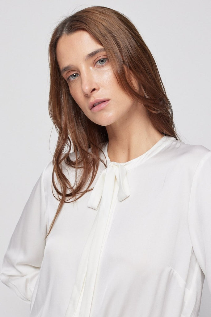 Silk Shirt with Neck Tie - Abbie JamesXSBlouseGradual CollectionShirt